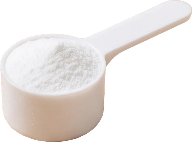A smaller scoop of creatine powder